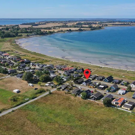 Feriehus 2 Bedroom Stunning In Mesinge